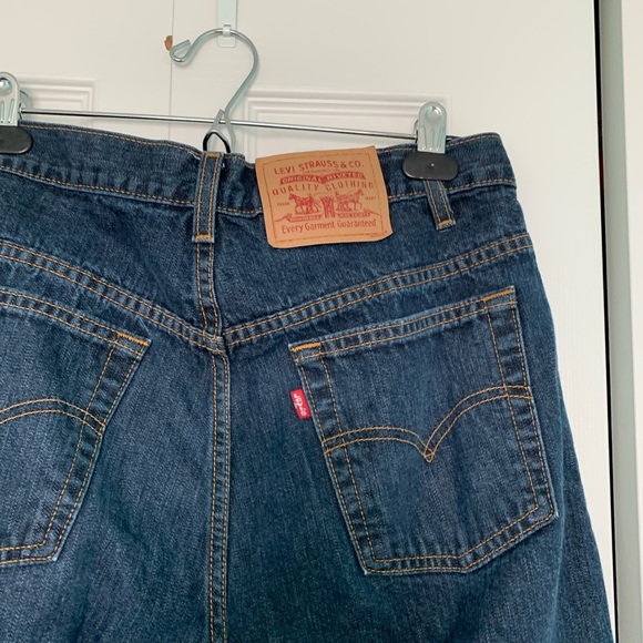 Vintage Levi Jeans - Picture 5 of 13